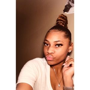 Meet your Posher, Aieshah